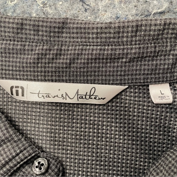 Travis Mathew Shirt Size Large - Picture 6 of 9